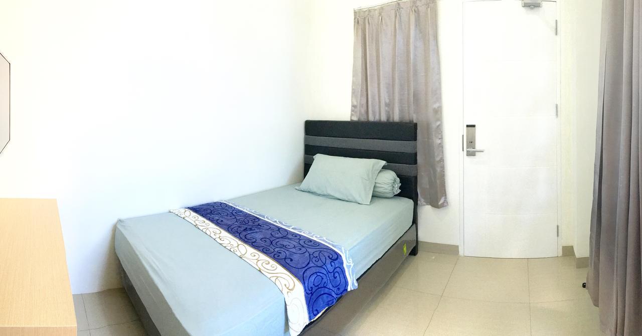 Grand Mulia Guest House Balikpapan (Borneo) Bagian luar foto
